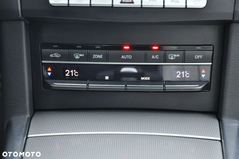 Mercedes-Benz Klasa E 350 BlueTEC 4-Matic Avantgarde - 16