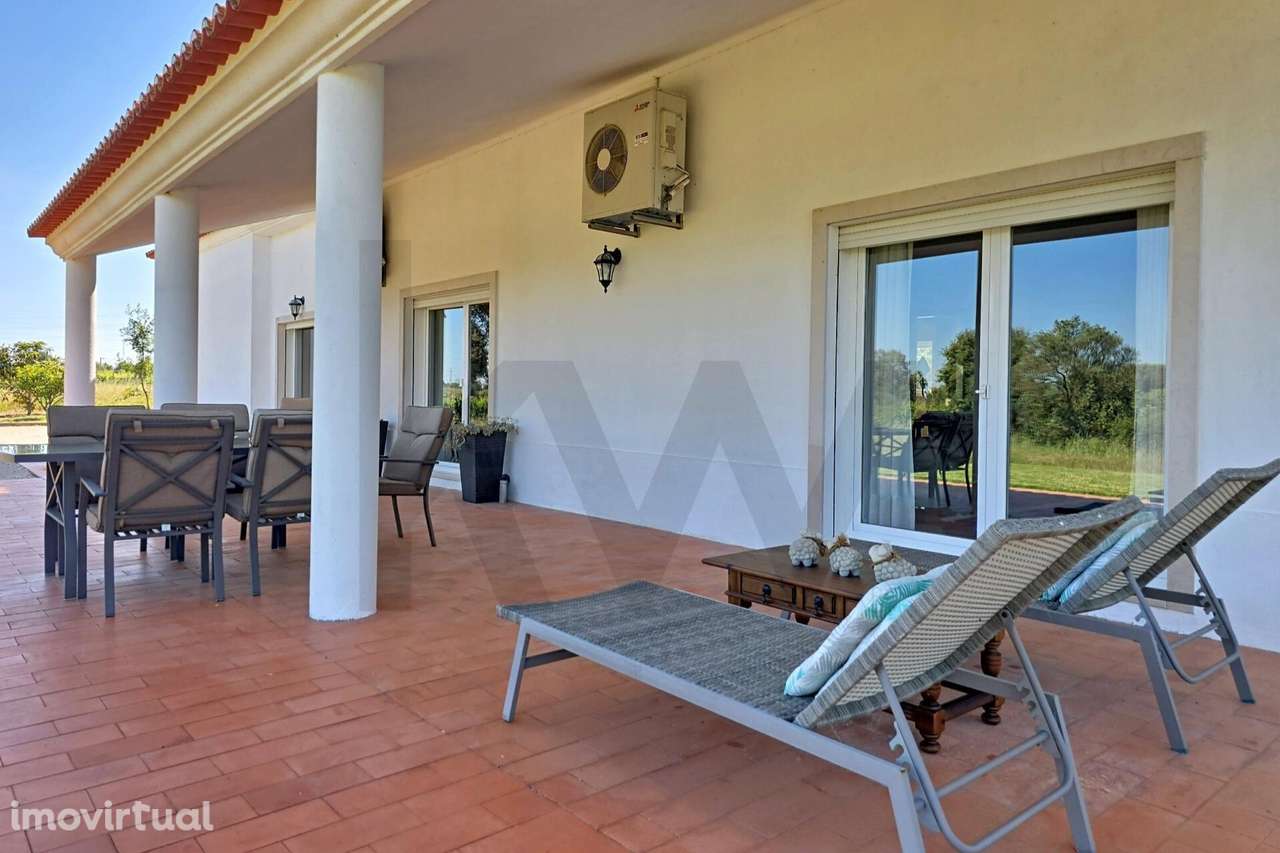 Moradia térrea T2 transformável em T3 ou T4, com privacidade em Palmel - Grande imagem: 2/39