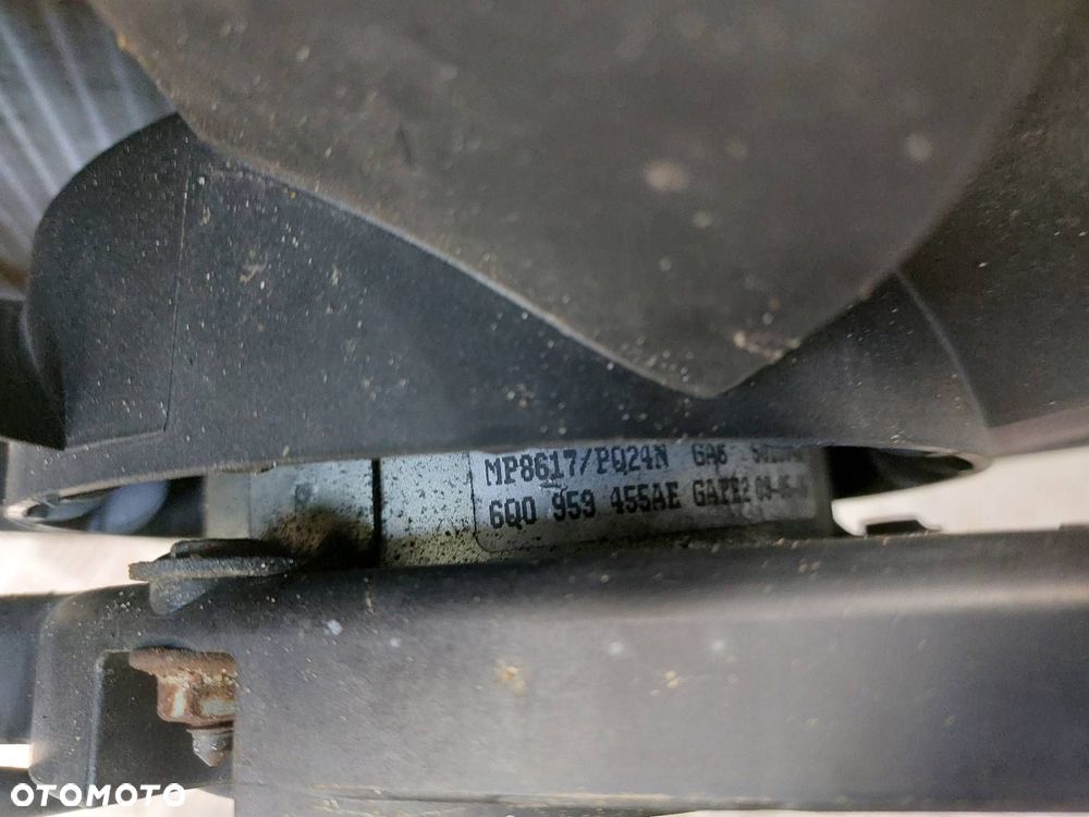 CHŁODNICA WODY KLIMATYZACJI WENTYLATOR VW POLO IV LIFT 1.2 6V 6Q0820411K - 4
