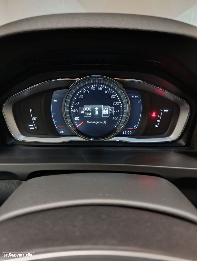 Volvo V60 2.4 D6 Momentum AWD Phev - 23