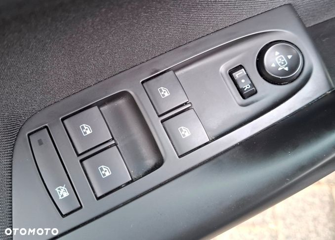 Opel Astra 1.4 T Elite - 29