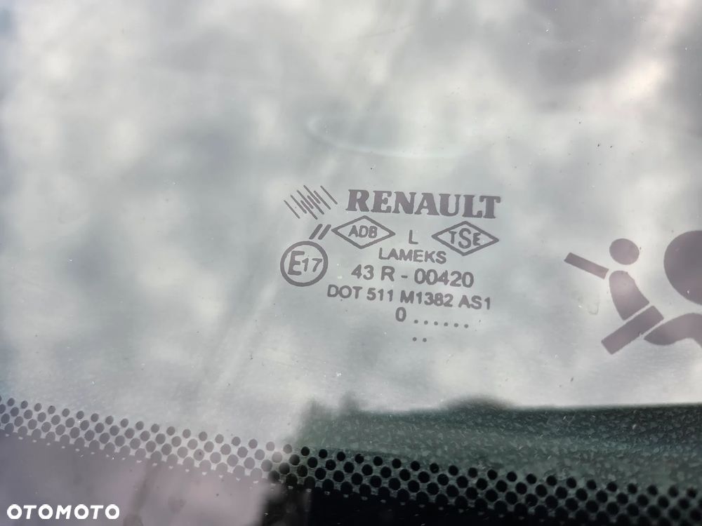 Renault Clio - 26