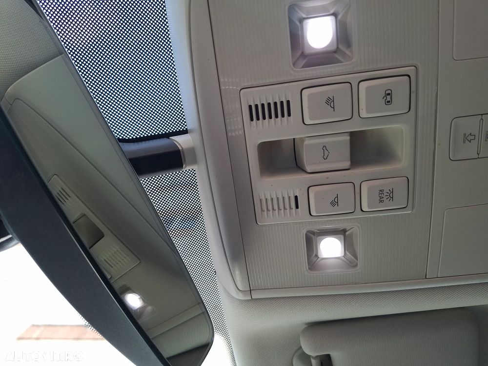 Volkswagen Passat 2.0 TDI DSG (BlueMotion Technology) Comfortline - 36