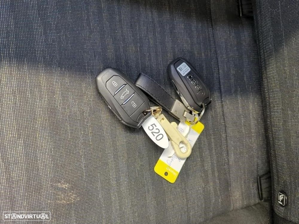 Jeep Avenger 54 kWh Longitude - 8