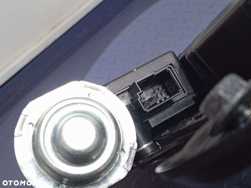BMW G30 5 SZYBERDACH 8067930 - 11