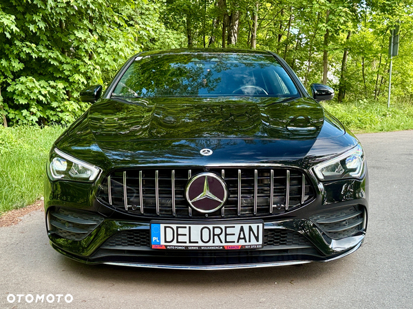 Mercedes-Benz CLA 220 Shooting Brake 7G-DCT AMG Line