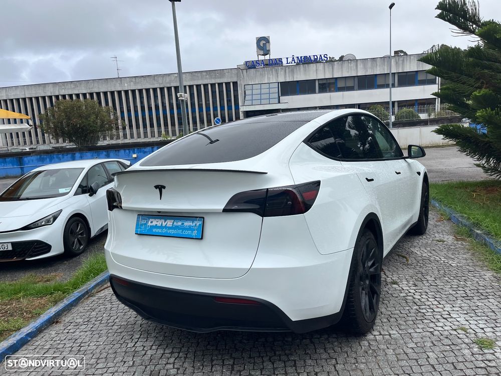 Tesla Model Y Standard - 11