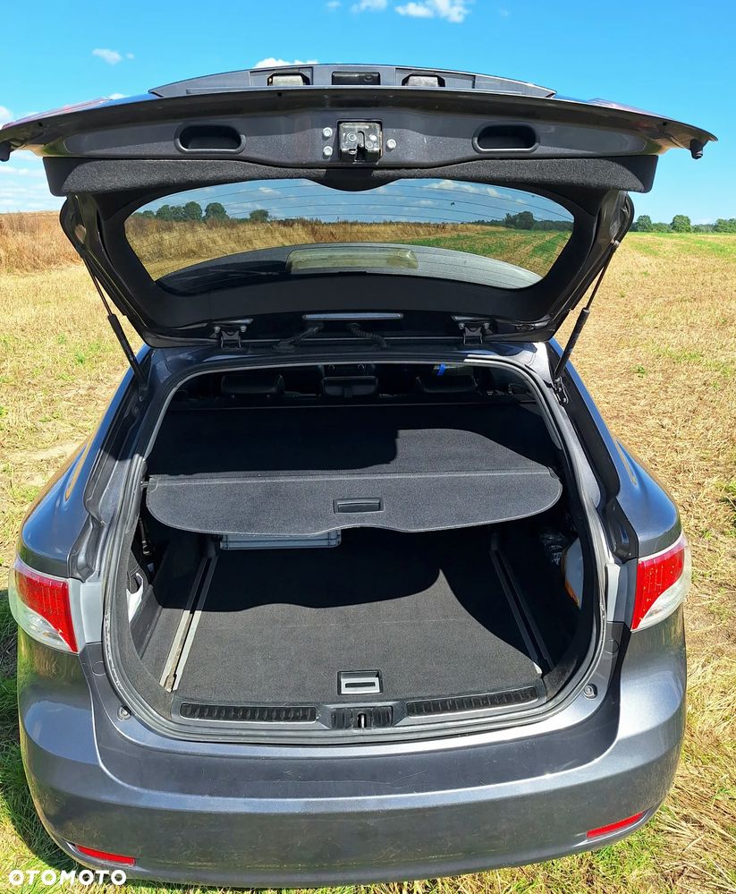 Toyota Avensis 2.0 D-4D Sol plus - 12