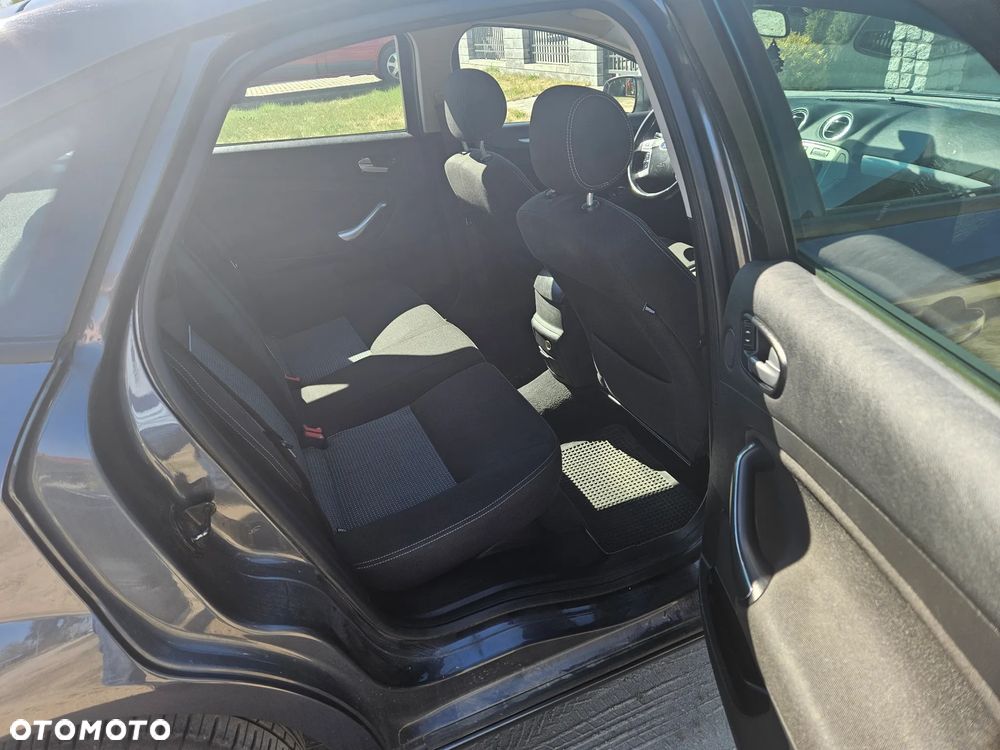 Ford Mondeo 2.0 TDCi Viva Titanium - 6