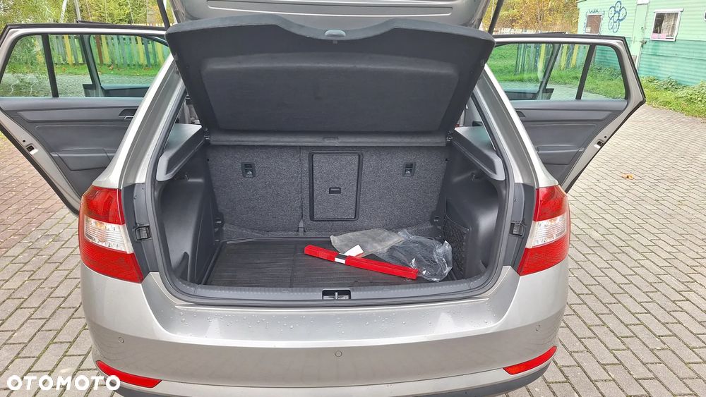 Skoda RAPID Spaceback 1.2 TSI Edition - 16