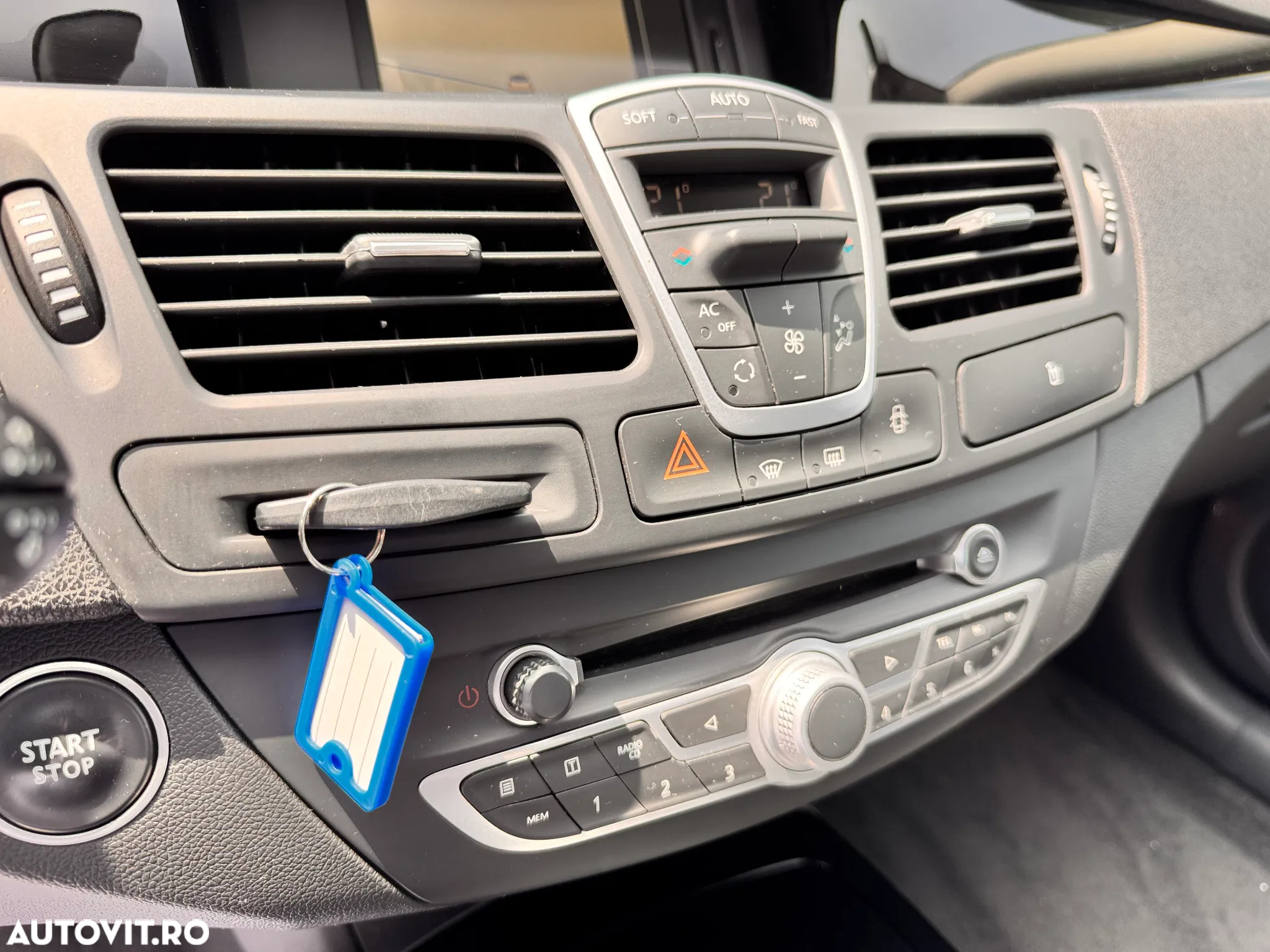 Renault Laguna dCi 110 FAP Bose Edition - 32
