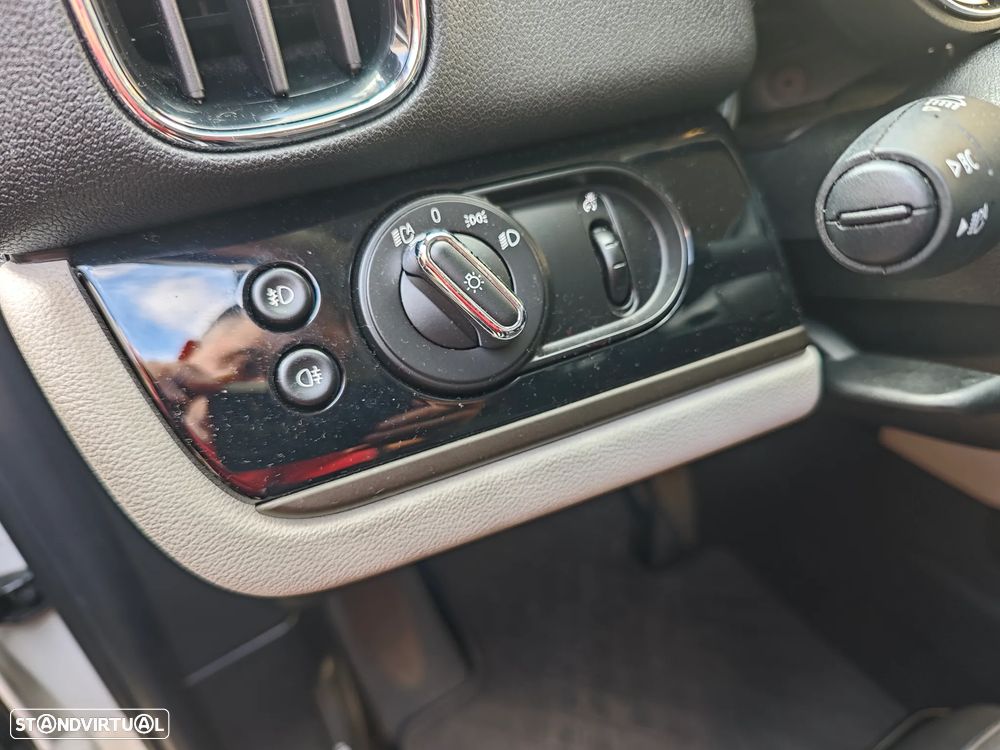 MINI Countryman Cooper S ALL4 Auto Desportiva - 28