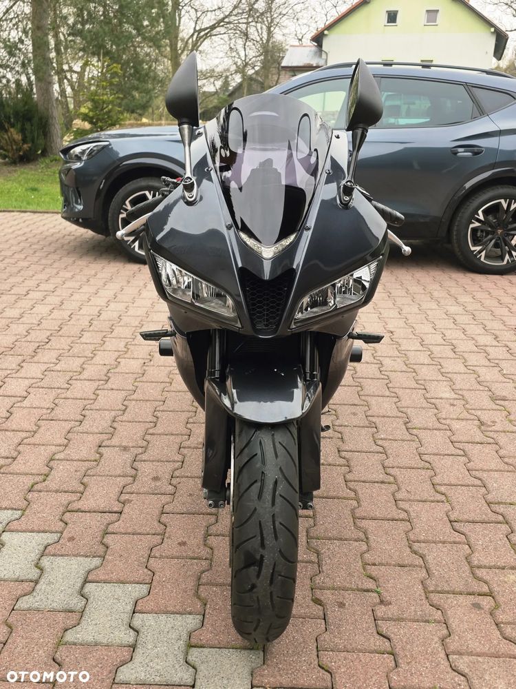 Honda CBR - 2