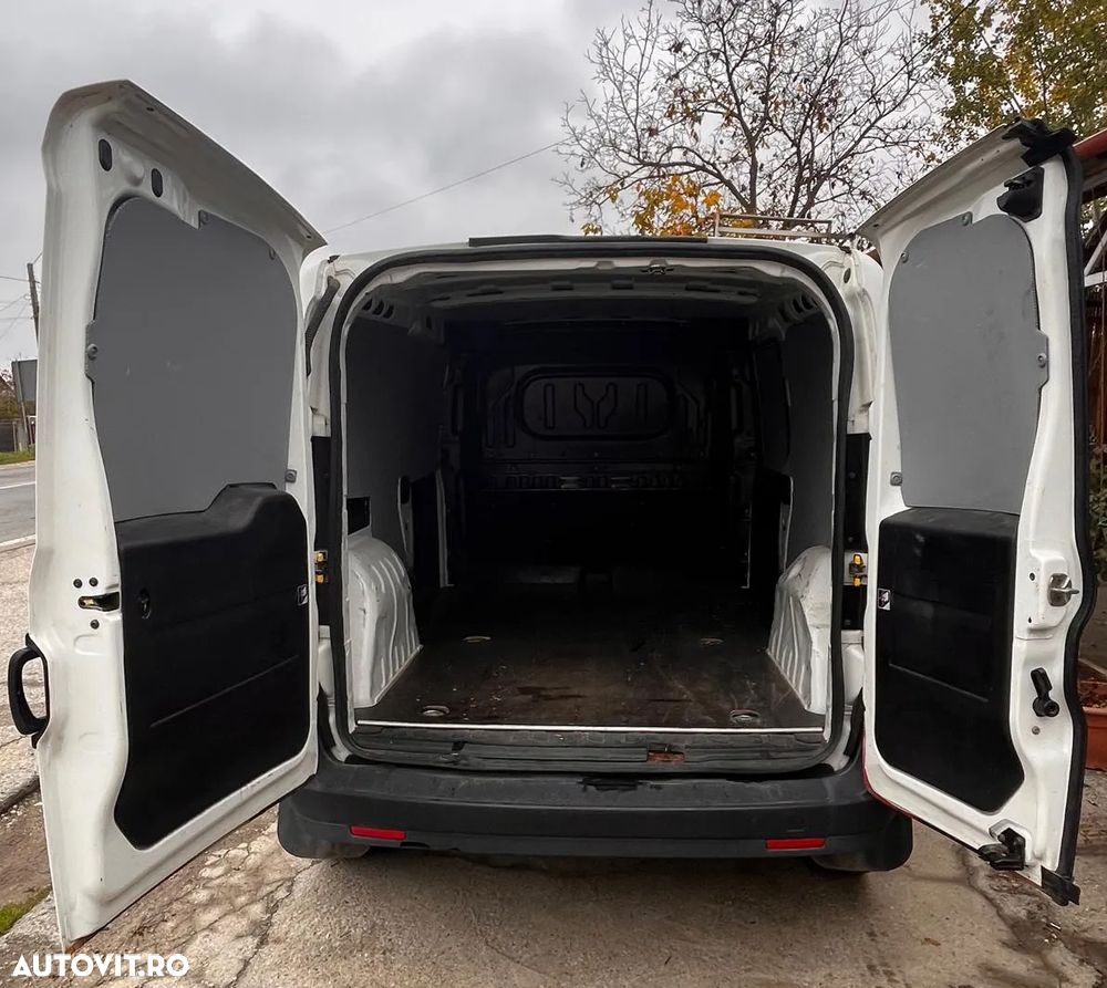 Fiat Doblo Combi 1.3 Mjet Maxi Confort - 3