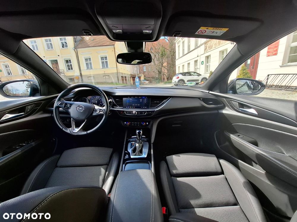 Opel Insignia - 38