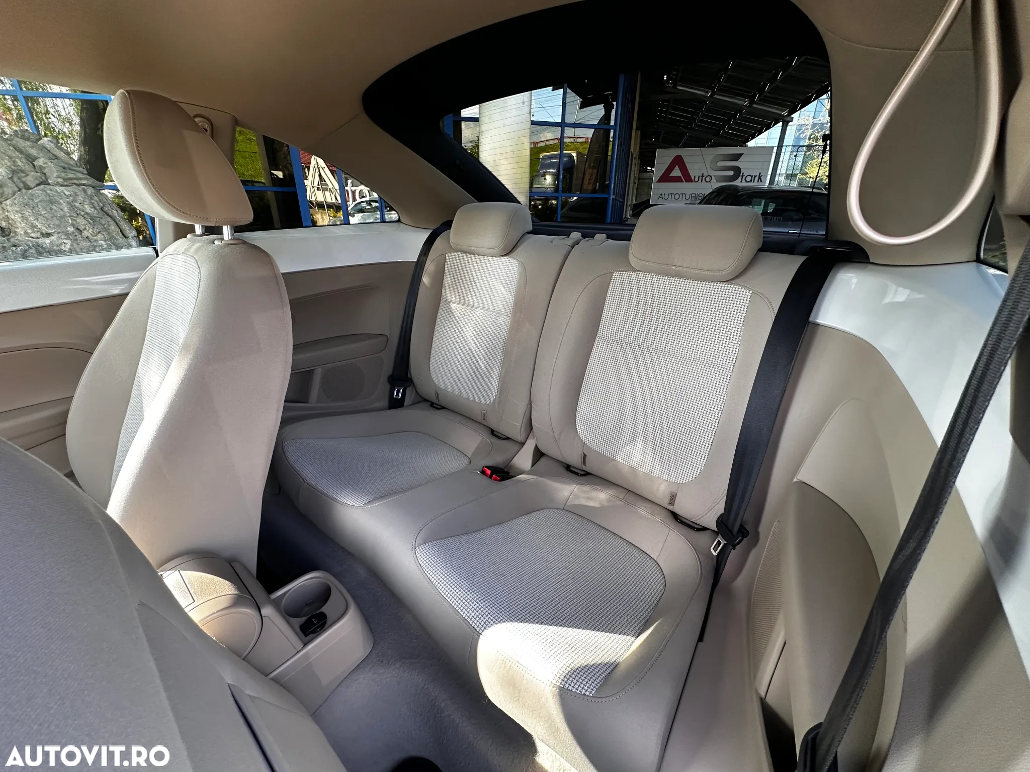 Volkswagen Beetle 1.6 TDI DSG7 Design - 18