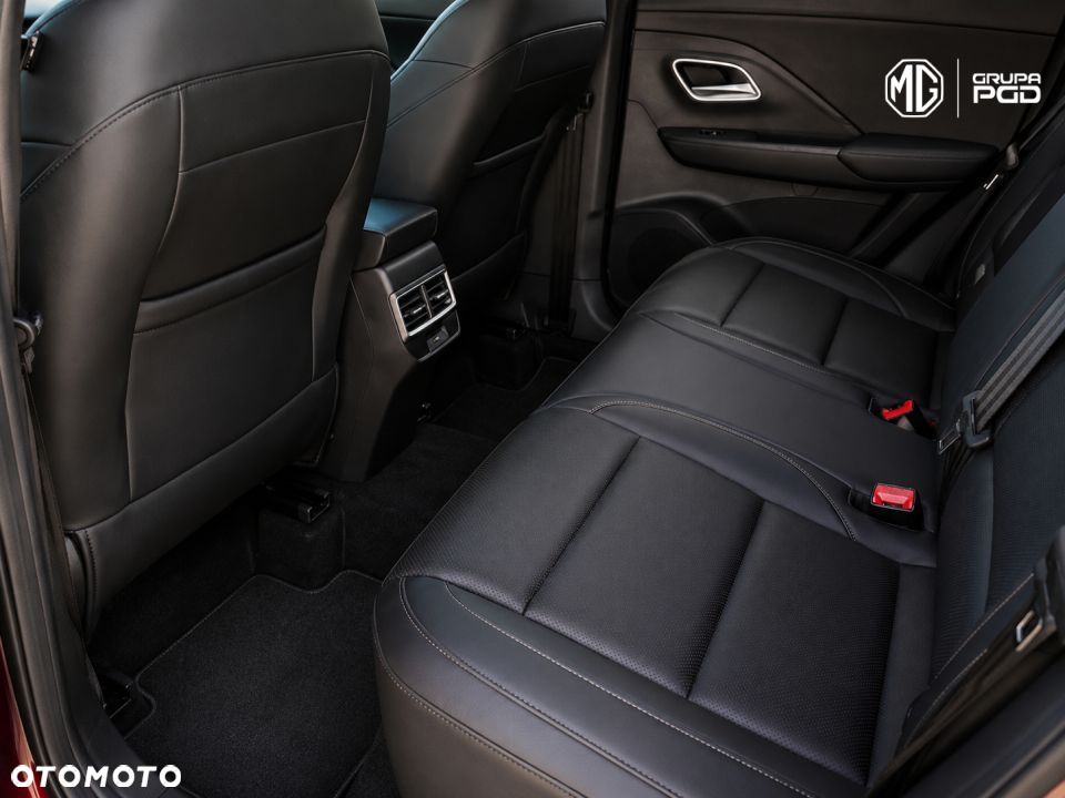 MG ZS Hybrid+ - 15