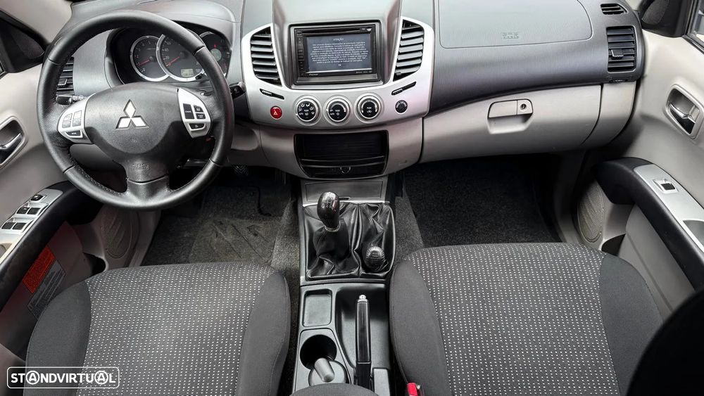 Mitsubishi L200 2.5 DI-D CD Invite CC 4WD - 3