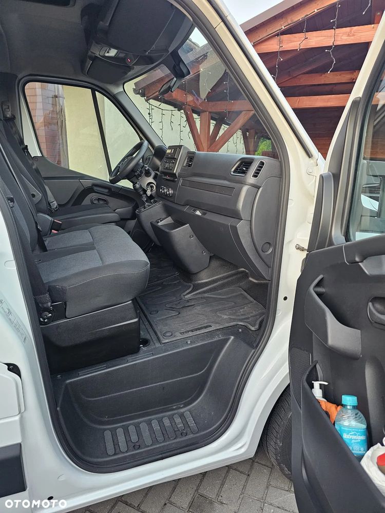 Renault Master - 25