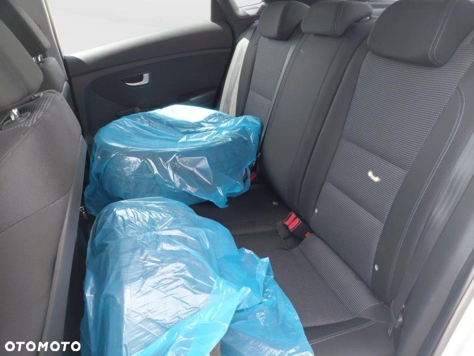 Hyundai i30 - 11
