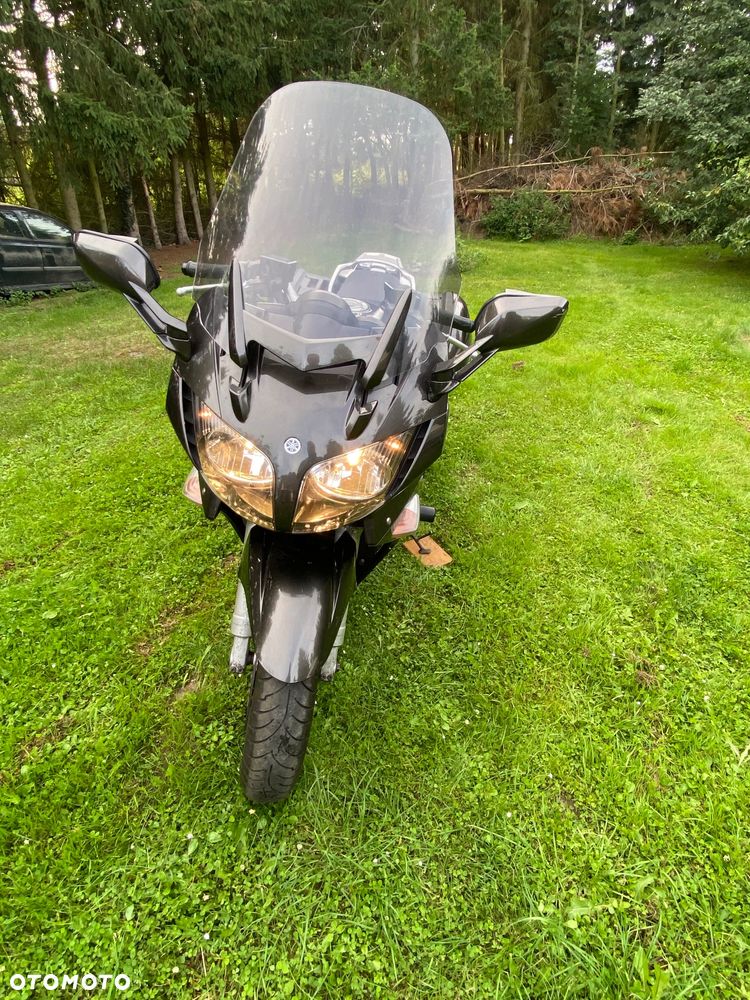 Yamaha FJR - 6