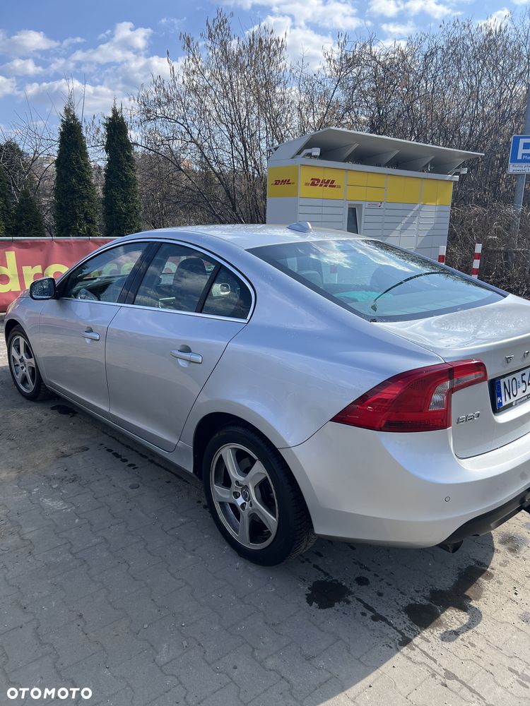 Volvo S60 - 4