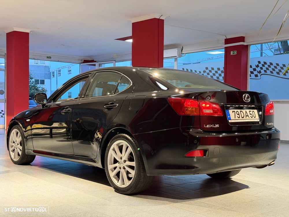 Lexus IS 220 d Luxury Line - 13