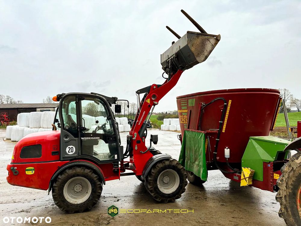 Weidemann 3070 C X80 - 4
