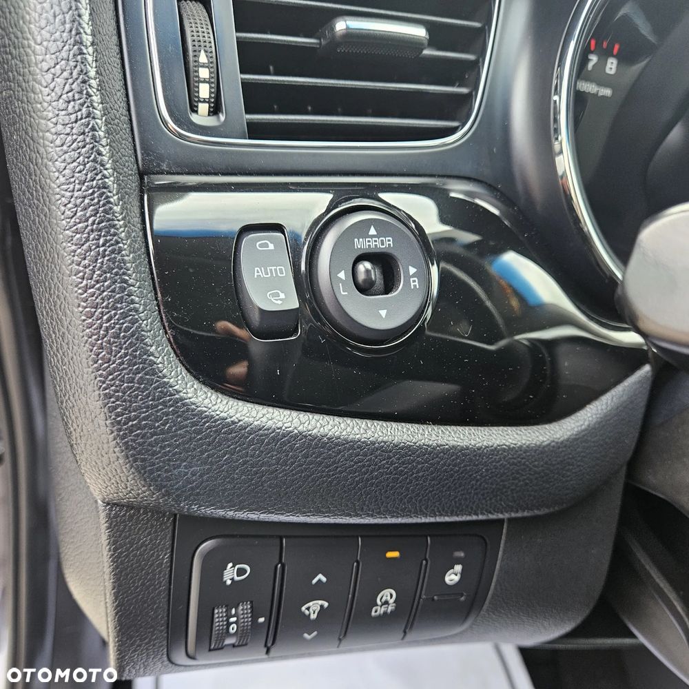 Kia Ceed 1.4 CVVT ISG Spirit - 23