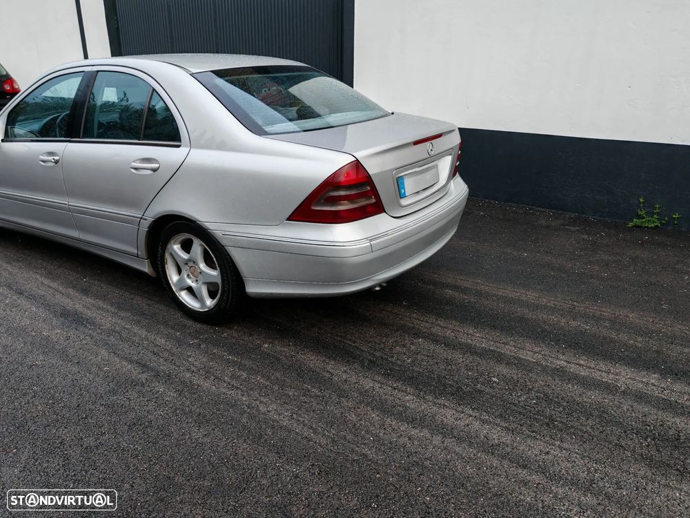 Mercedes-Benz C 220 T CDI Avantgarde - 2