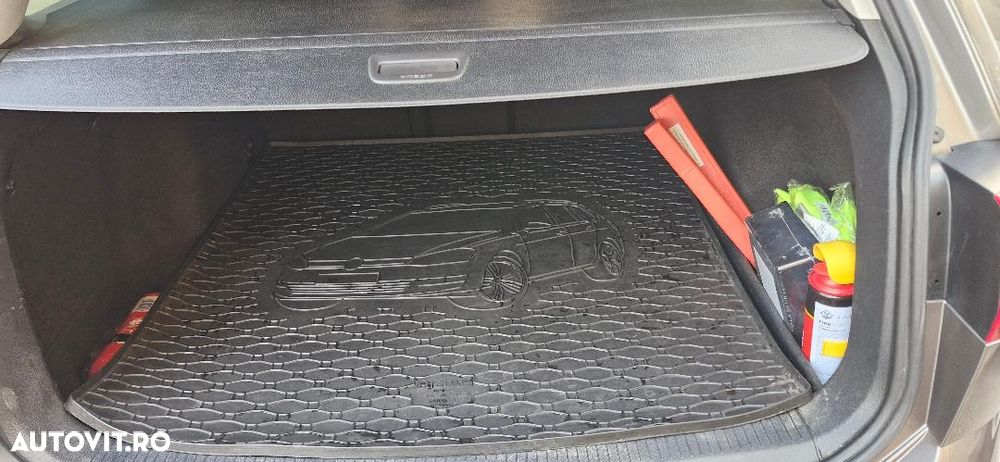 Volkswagen Golf 1.6 TDI DPF Trendline - 8