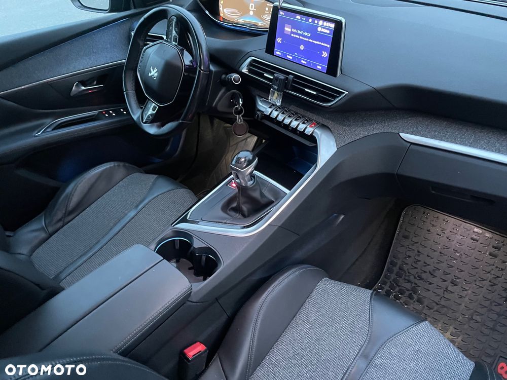 Peugeot 3008 - 13