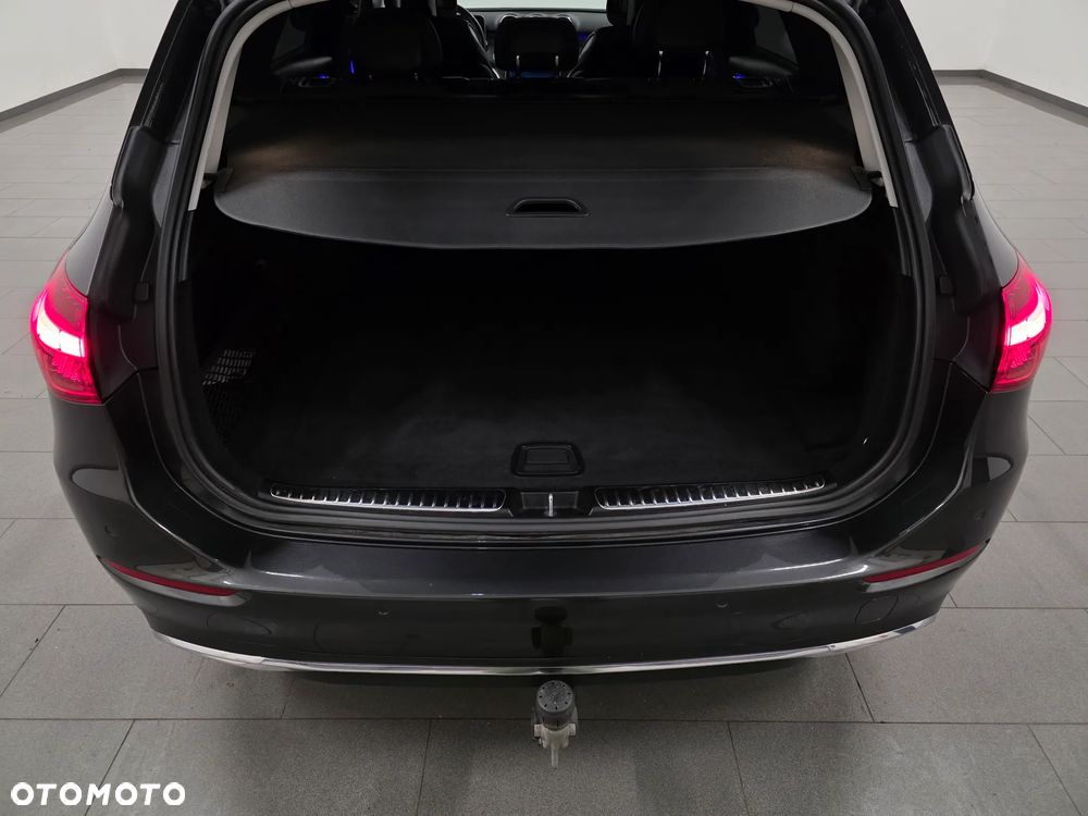 Mercedes-Benz Klasa C 220 d 9G-TRONIC - 40