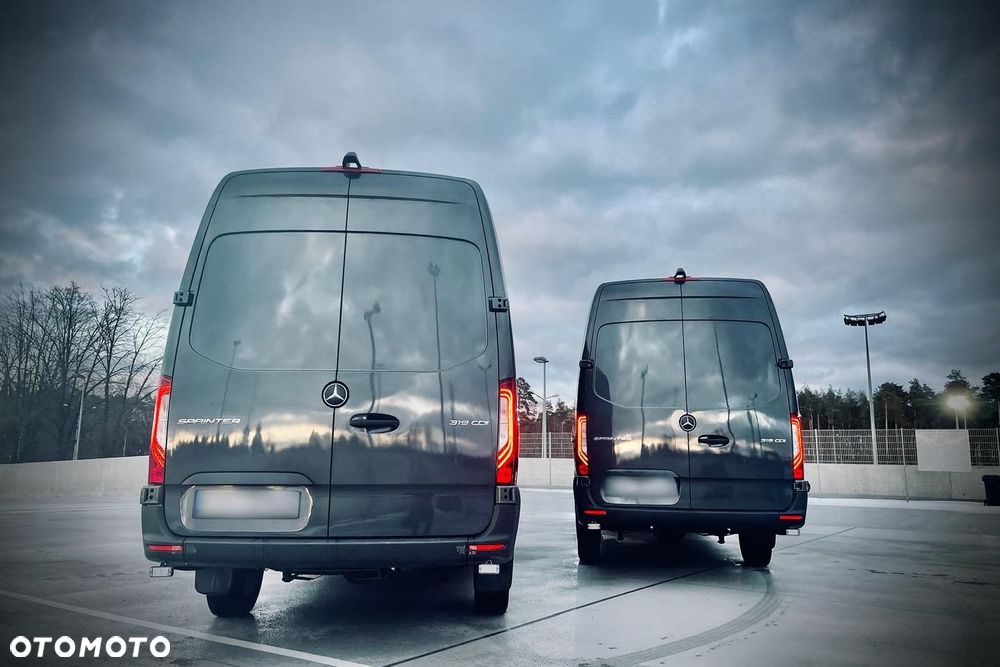 Mercedes-Benz SPRINTER - 15