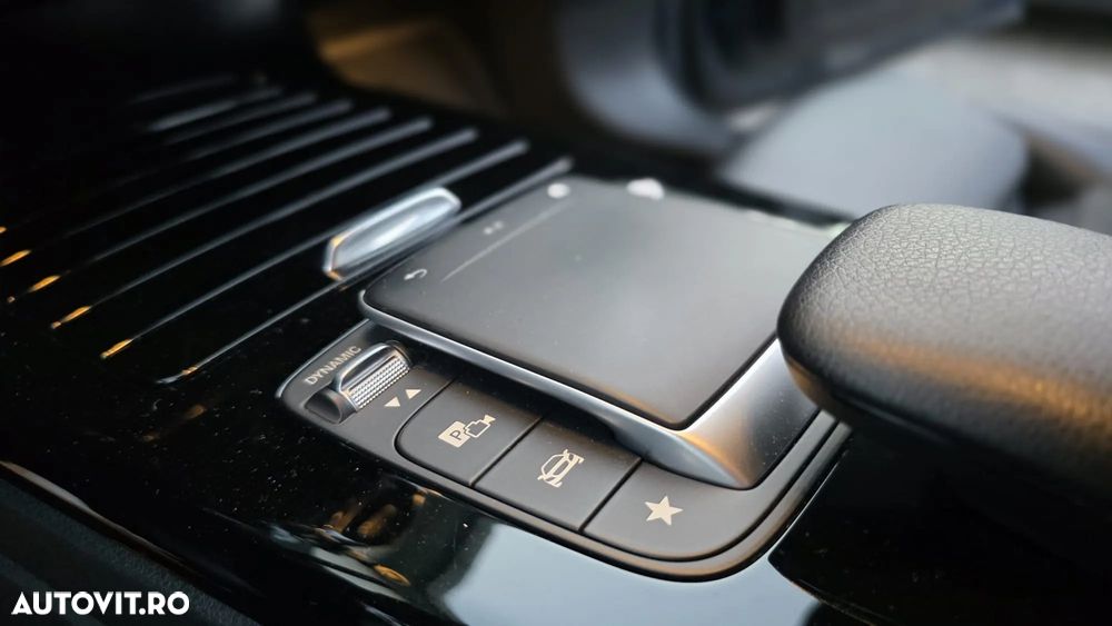 Mercedes-Benz A 180 d 8G-DCT - 24