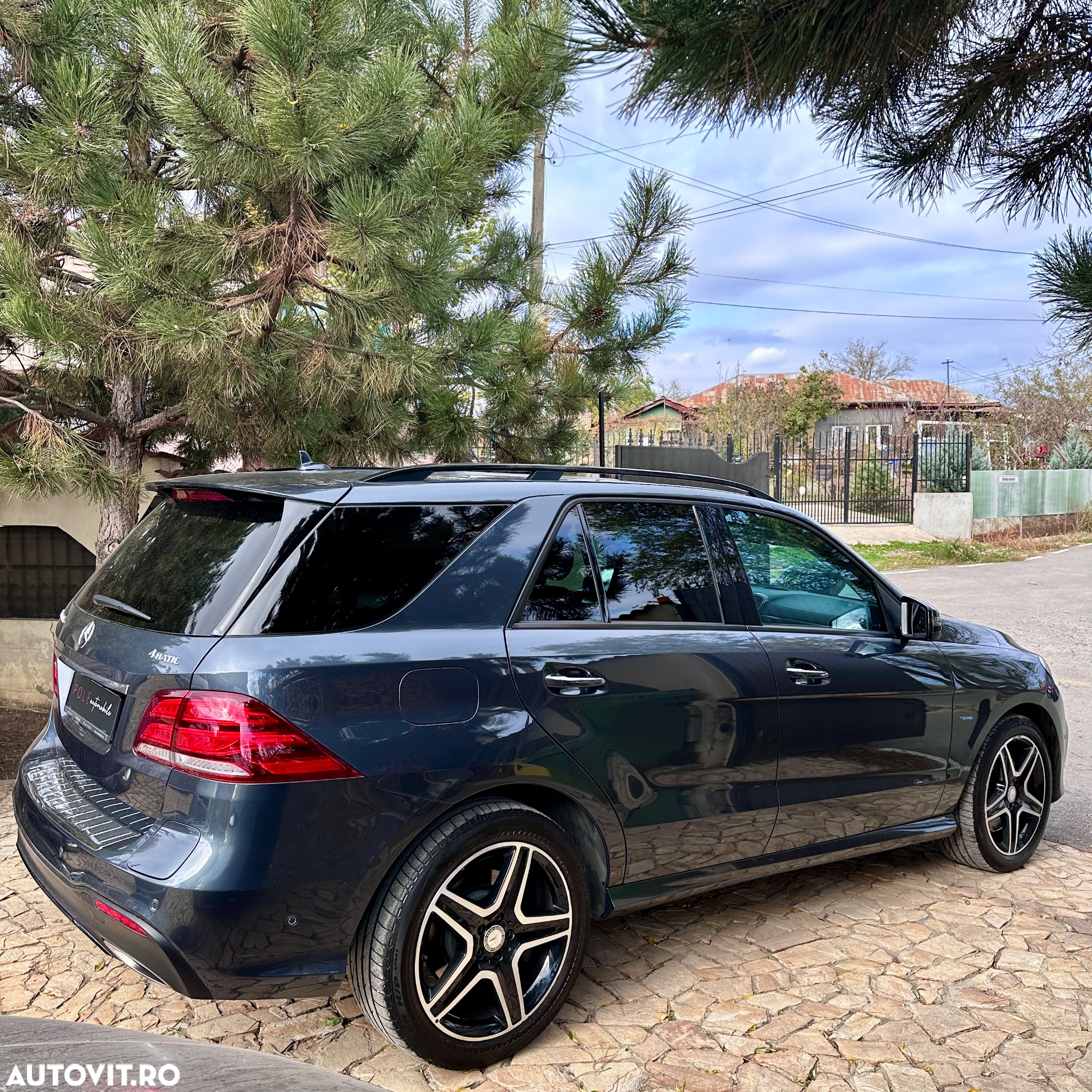 Mercedes-Benz GLE 500 e 4MATIC - 4