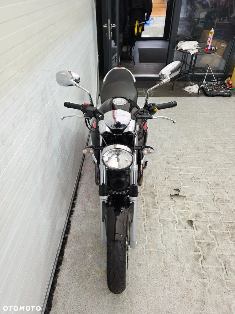Moto Guzzi Breva - 21