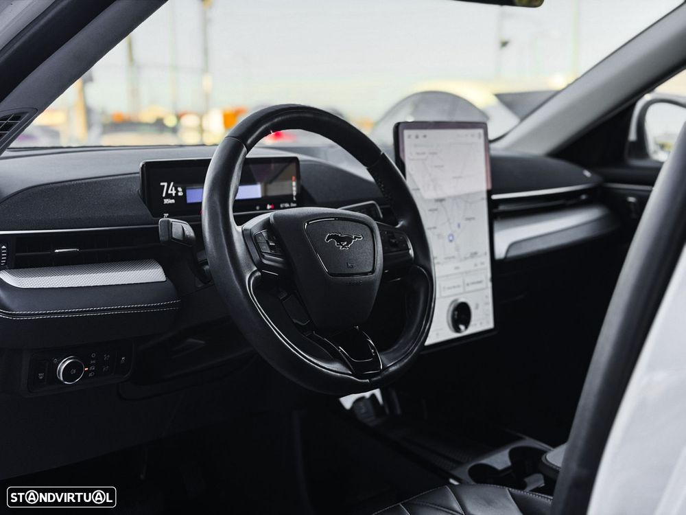 Ford Mustang Mach-E Standard - 8