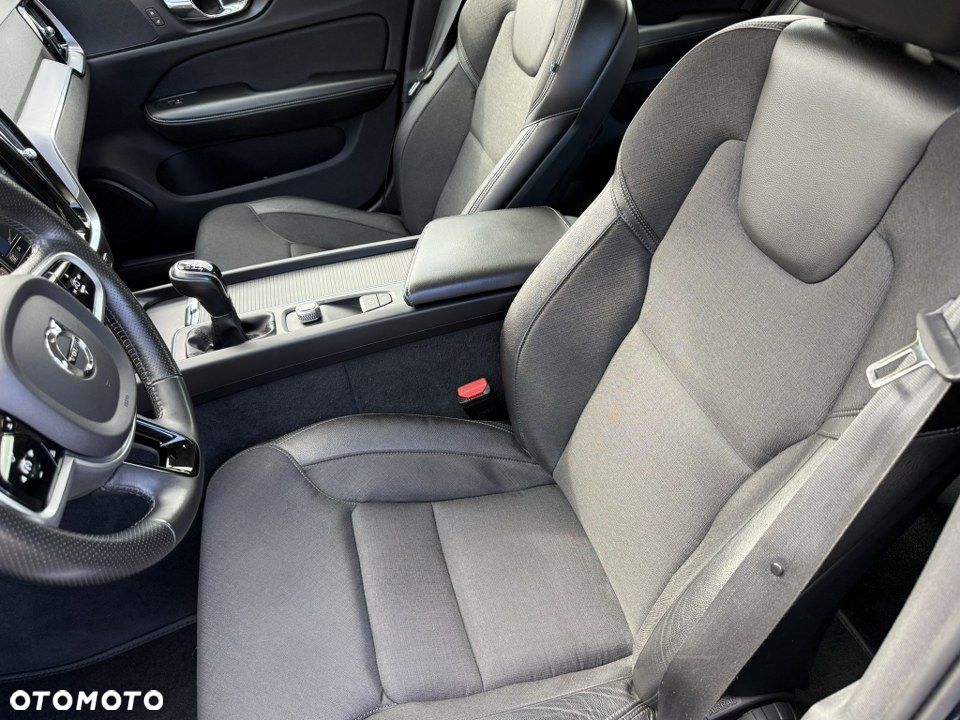 Volvo V60 D3 Momentum - 19