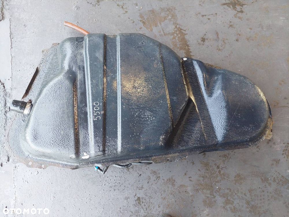BAK ZBIORNIK PALIWA + POMPKA METALOWY TOYOTA COROLLA VERSO I 2.0 D4D - 3