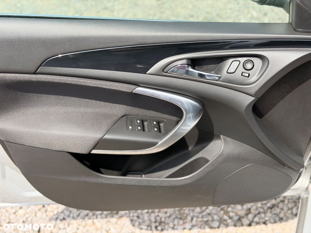 Opel Insignia - 16
