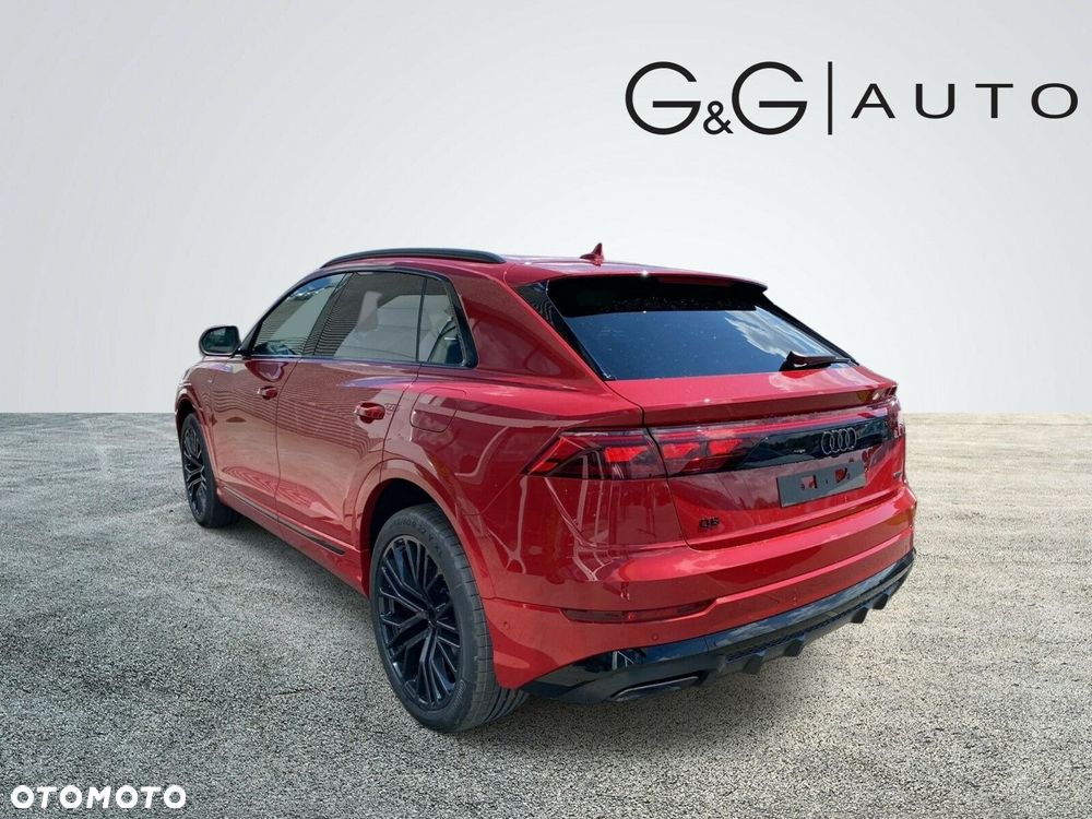 Audi Q8 - 7