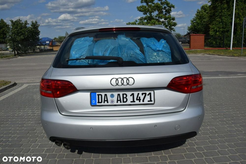 Audi A4 Avant 2.0 TDI DPF Attraction - 10
