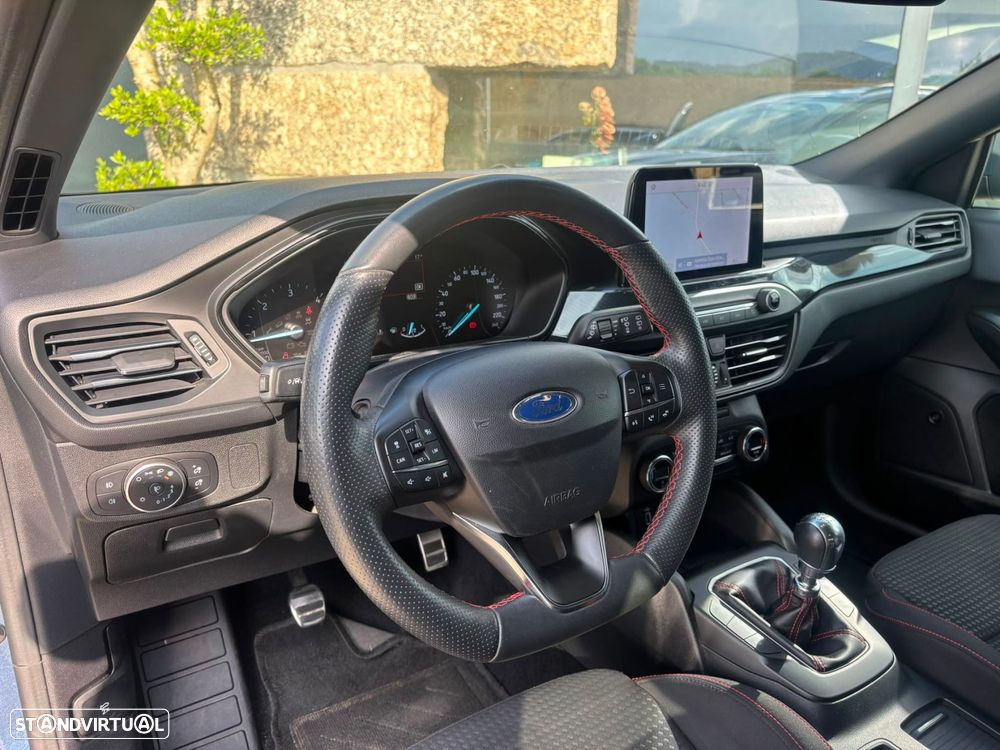 Ford Focus SW 1.5 TDCi EcoBlue ST-Line - 6