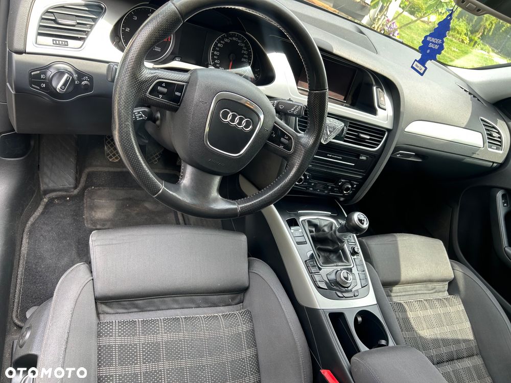 Audi A4 Avant 2.0 TDI - 18