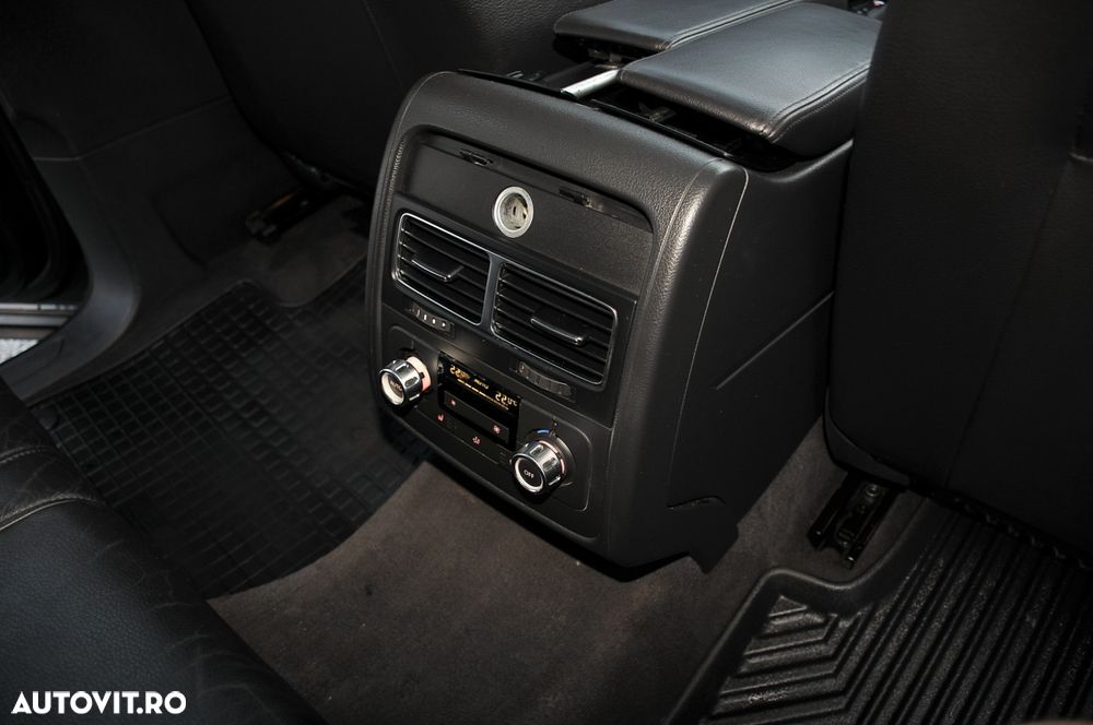 Volkswagen Touareg - 17