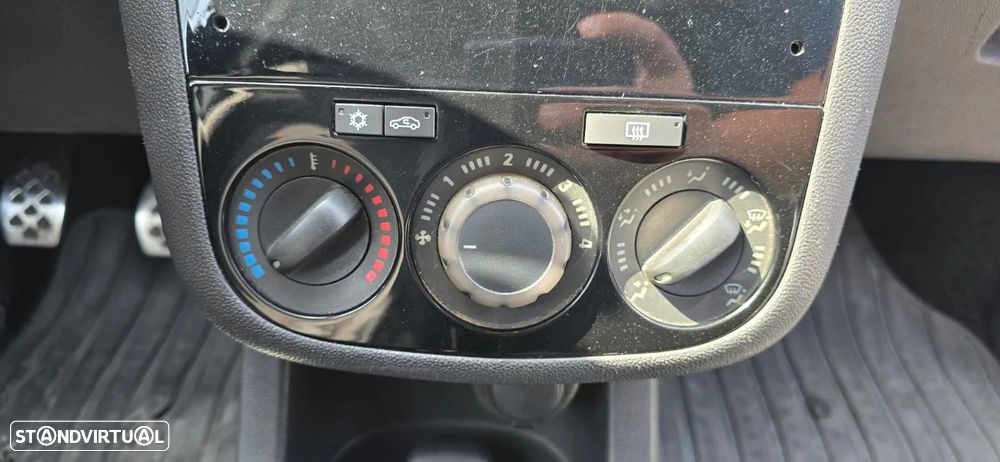 Opel Corsa Van - 7