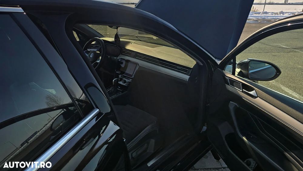 Volkswagen Passat 2.0 TDI DSG Highline - 16