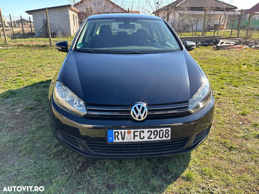 Volkswagen Golf - 10