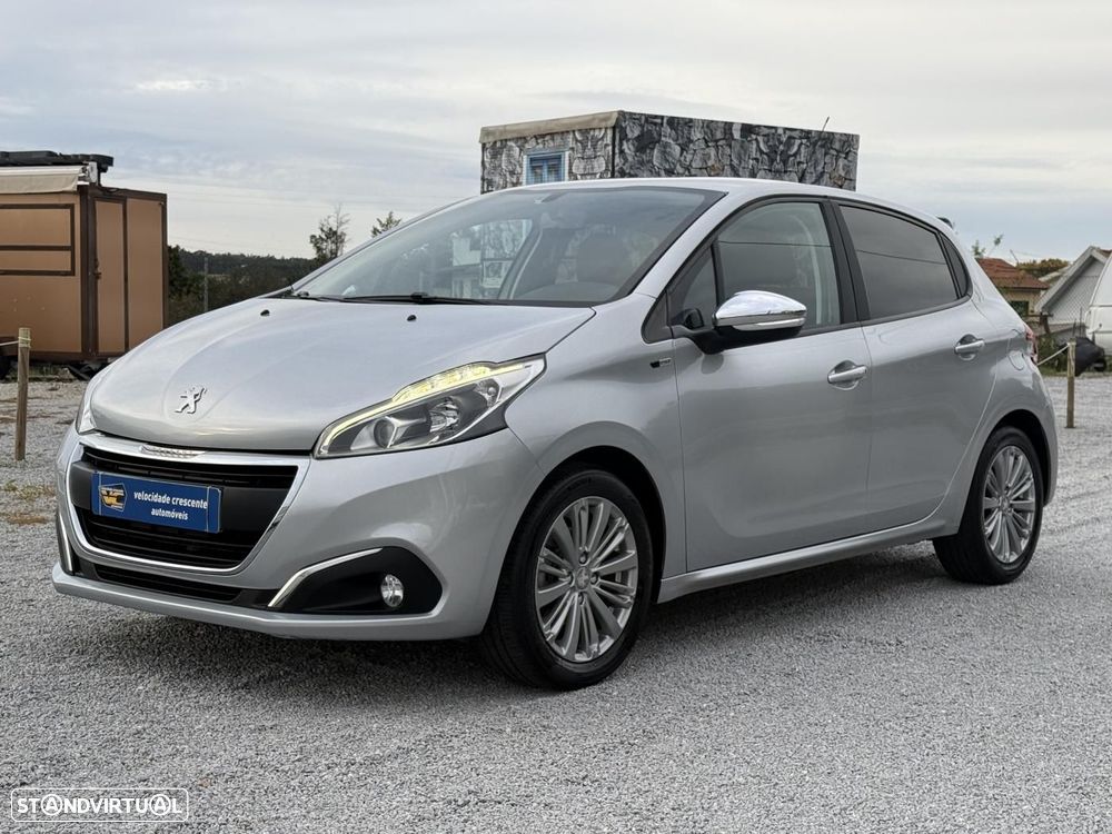 Peugeot 208 1.2 PureTech Style — photo 3